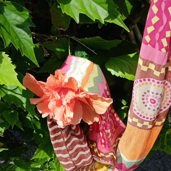 NWOT Scarf /Sash Oblong - Picture 1 of 7